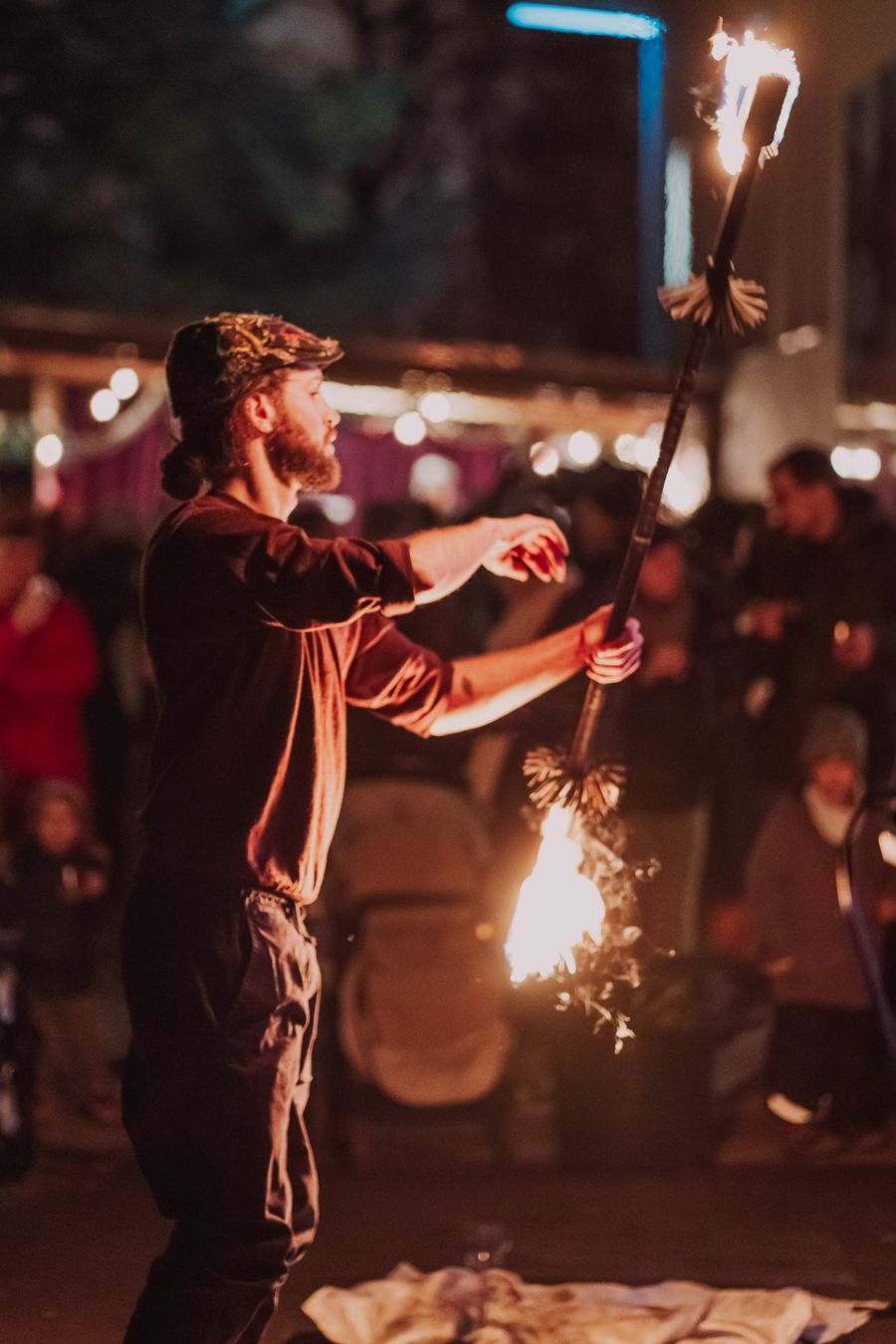 Feuerspucker beim Weihnachtsmarkt